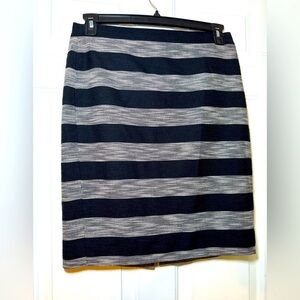 J Crew Woman’s ‘The Pencil Skirt’ Black & Heathered Stripe Size 8 EUC